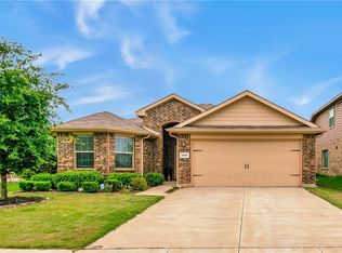 2656 Clarks Mill Ln, Fort Worth, TX 76123