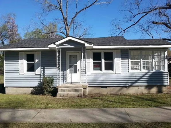 44 McMillan St #44, Bamberg, SC 29003