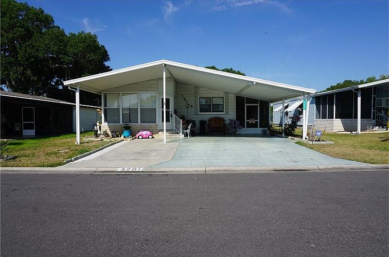 1st image of 3201 Hickory Dr