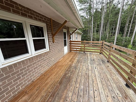4th image of 556 Leagan Dr