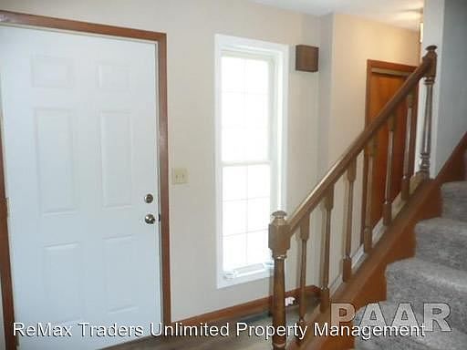 2nd image of 6824 N Parkwood Dr