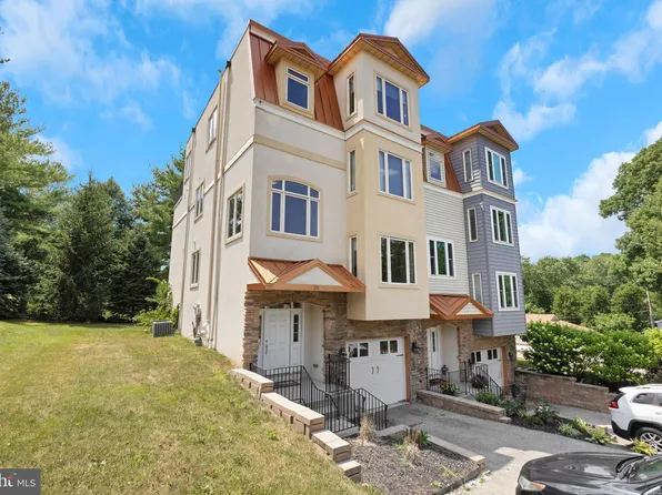 215 Church St, Conshohocken, PA 19428