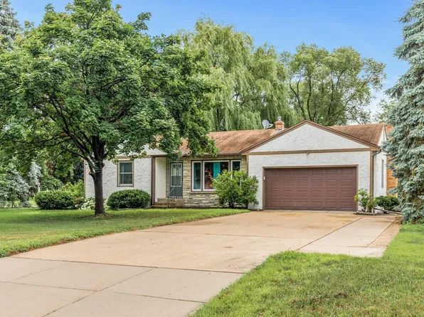 1390 Onondaga St NE, Fridley, MN 55432