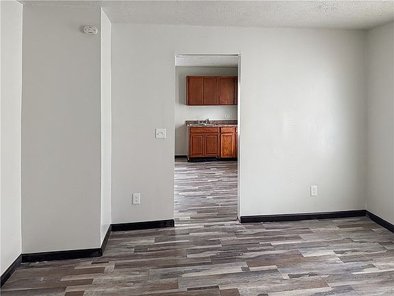 5th image of 710-712 Jay St #710