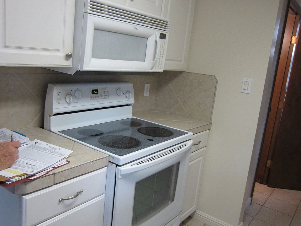 2nd image of 4929 N Winery Cir