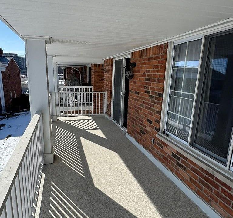 1st image of 29346 Hoover Rd