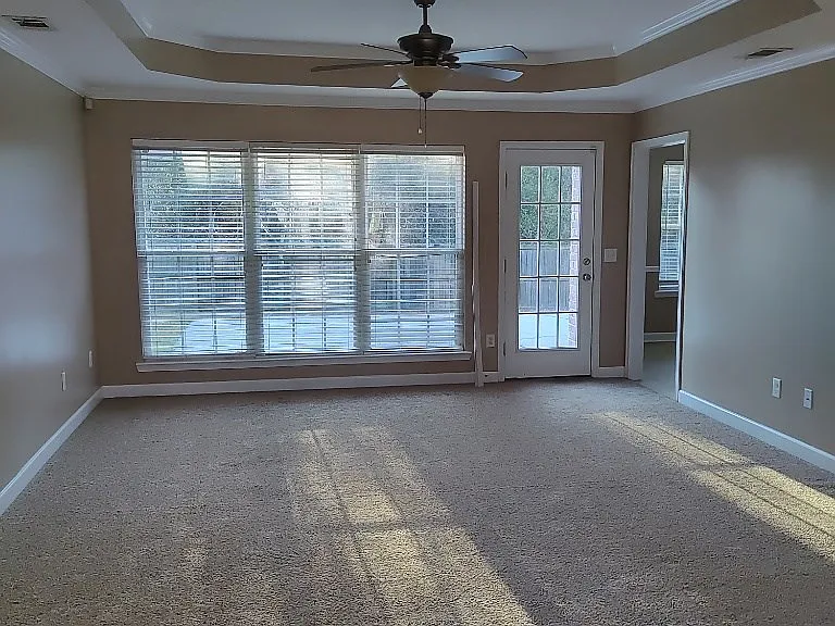 203 Augusta Way — Photo 2