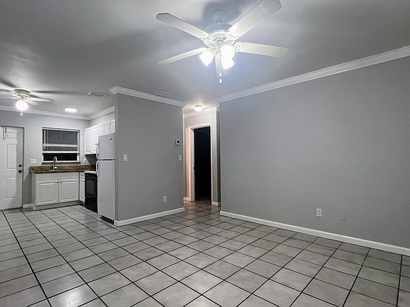4th image of 1401 NE 15th St #8