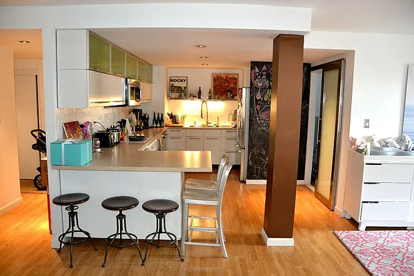 Rented by Level Group | media 9