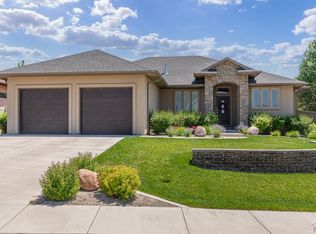 5130 Lynn Meadows Dr, Pueblo, CO 81005
