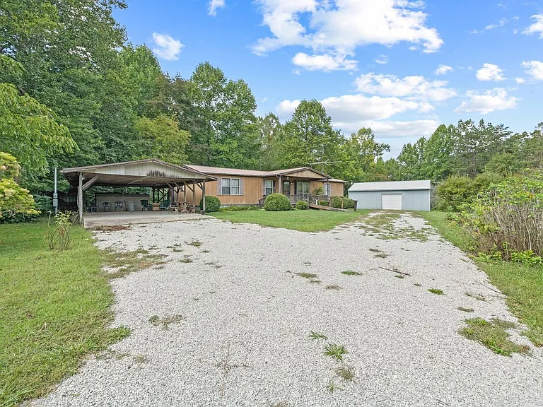 1345 Midway Rd — Photo 3