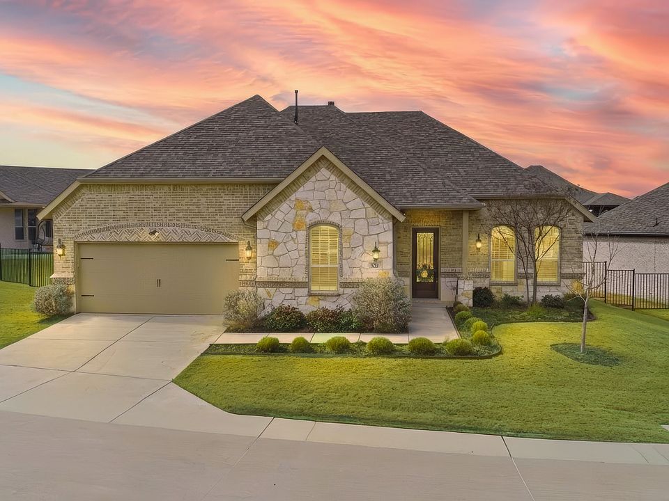 1st image of 831 Rio Vista Ln