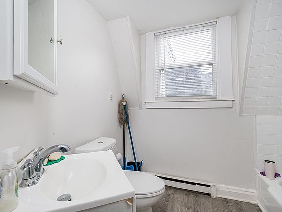 5th image of 690-692 Main St #11374295