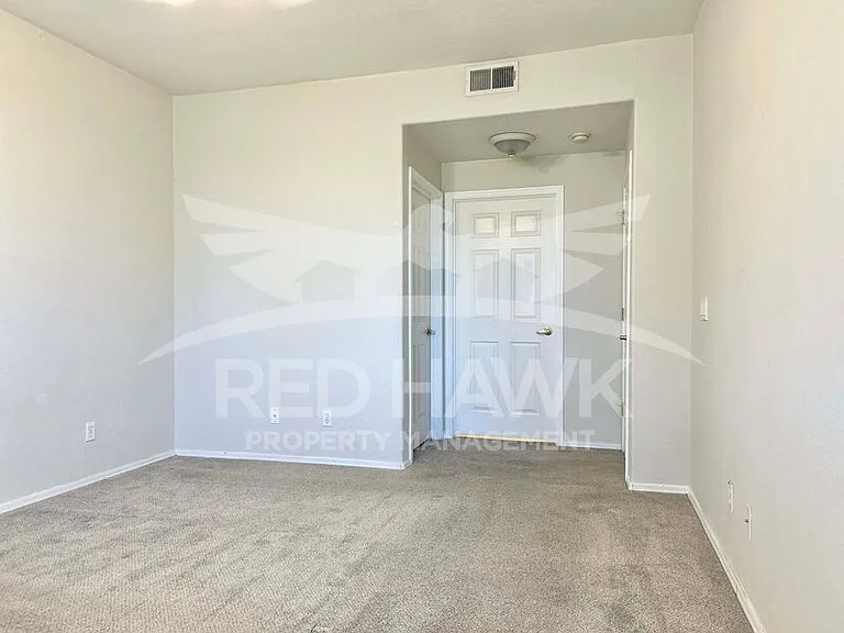 1335 E June St #110 — Photo 9