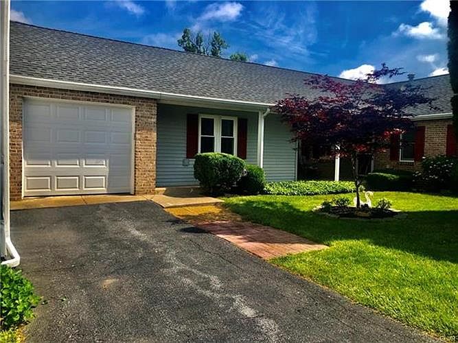 1st image of 19 Fort Lee Ct