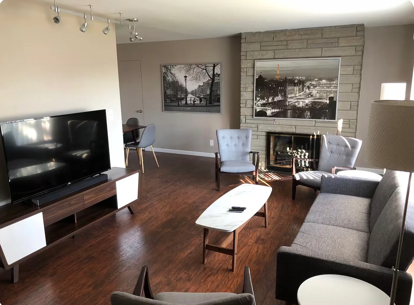 3 bed, 2.5 bath, 1759 sqft, $2,295 — Photo 4