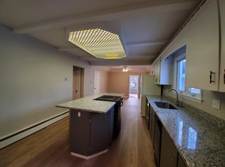 62 S Hall St, Manchester, NH 03103