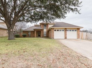 4368 Bentley Dr, Grand Prairie, TX 75052