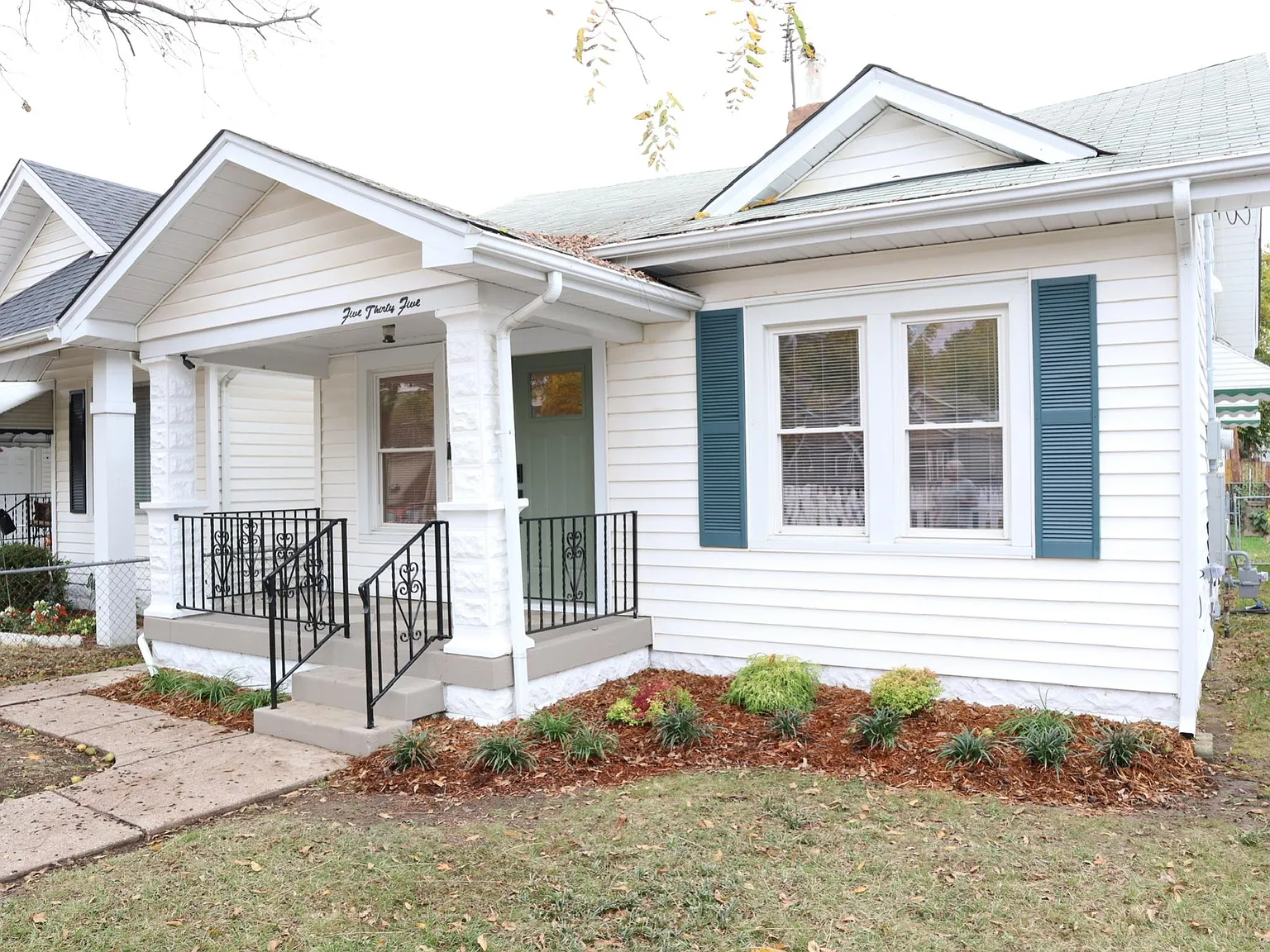 3 bed, 960 sqft, $1,850 — Photo 2
