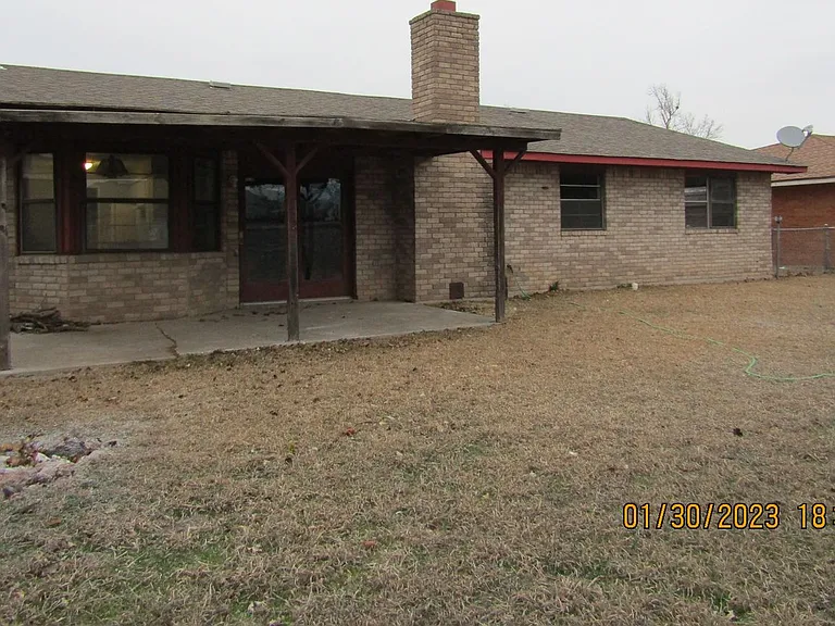 7008 NW Kingsbury Ave — Photo 24