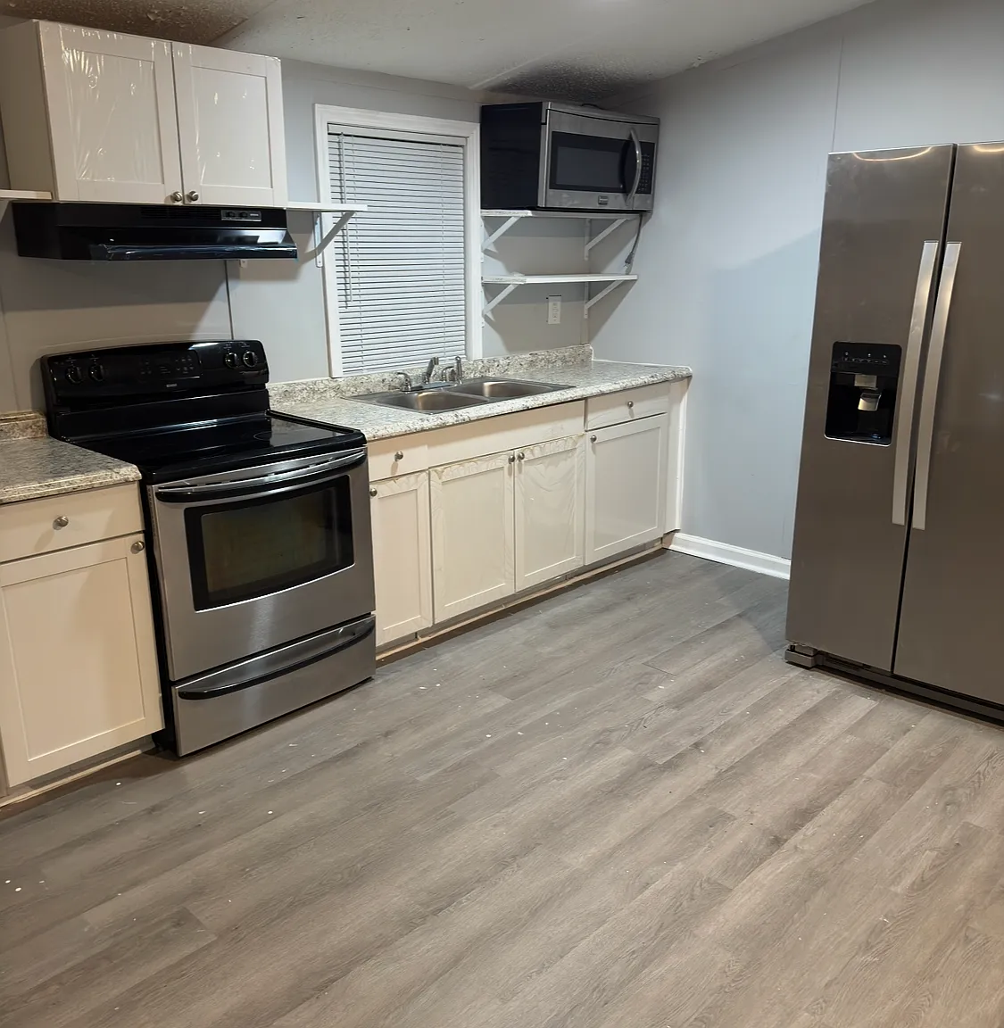 2 bed, 1100 sqft, $1,100 — Photo 2
