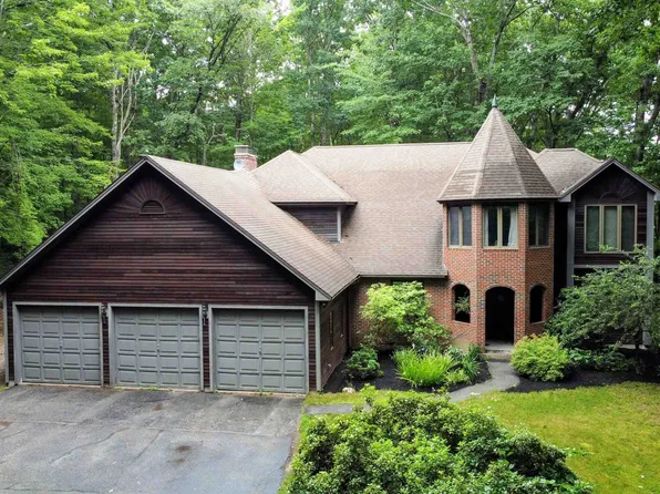 57 Blue Hills Drive, Rochester, NH 03839