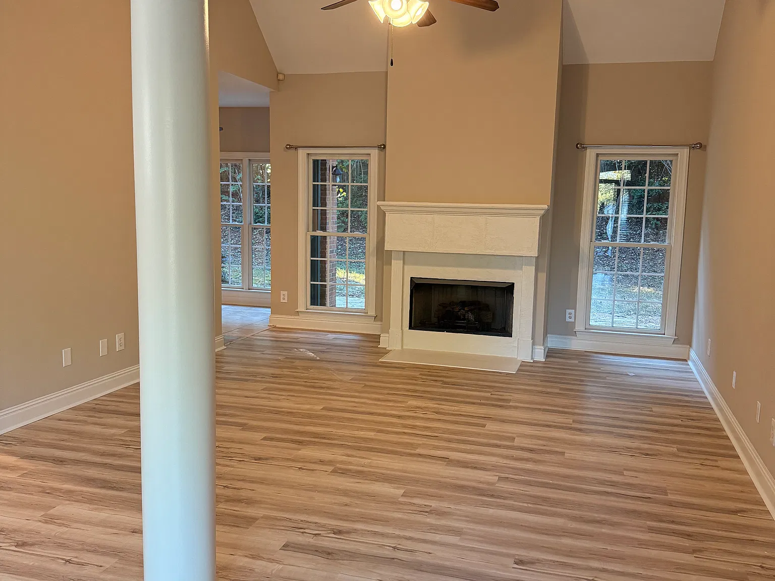 3 bed, 1616 sqft, $2,150 — Photo 2