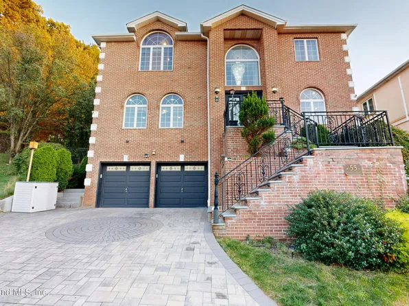 55 Nicole Loop, Staten Island, NY 10301