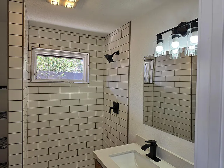 1731 E Redfield Rd — Photo 30
