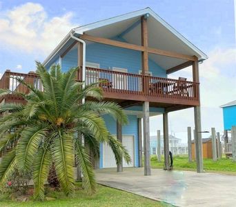 869 Palmetto Dr, Crystal Beach, TX, 77650