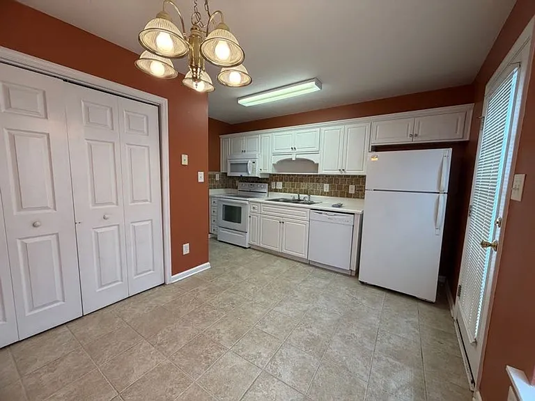 133 Brandimere Dr — Photo 6