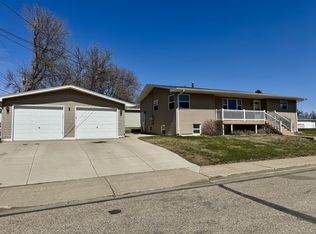 2220 E Avenue A, Bismarck, ND 58501