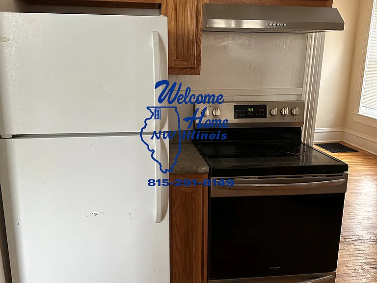 512 Chicago Ave — Photo 13