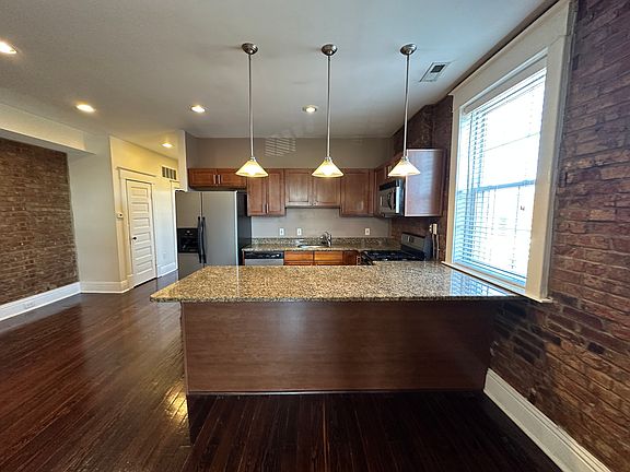 5th image of 7409 Hazel Ave