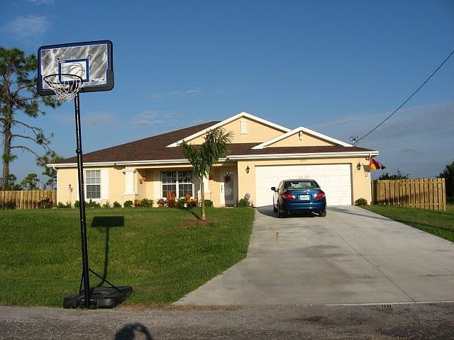1st image of 2423 NW 21st Ave