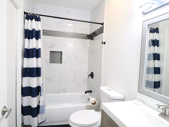 4th image of 1352 E Highland Ave Unit 214