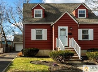 521 Hayward St, Bound Brook, NJ 08805