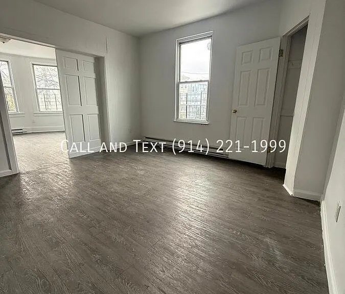 15 Cedar St — Photo 3