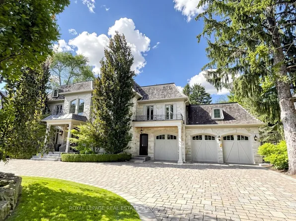 9 Fifeshire Rd, Toronto, ON M2L 2G4