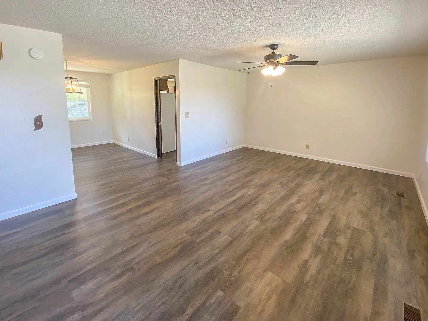 Great 3 Bedroom Home on the Westside! — Photo 4