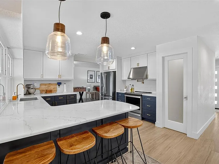 6337 Cocoa Ln — Photo 12