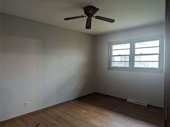 5th image of 2506 Lawndale Ave