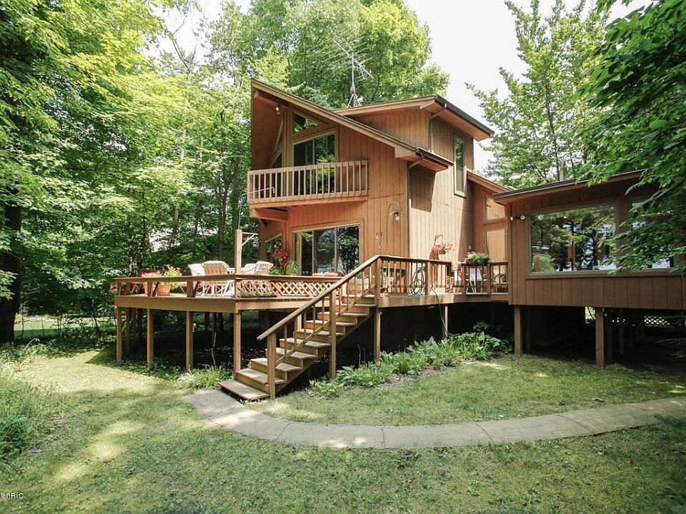 1098 lake michigan ave-101