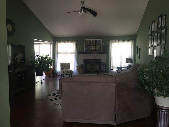 5th image of 235 Sweetgum Ct