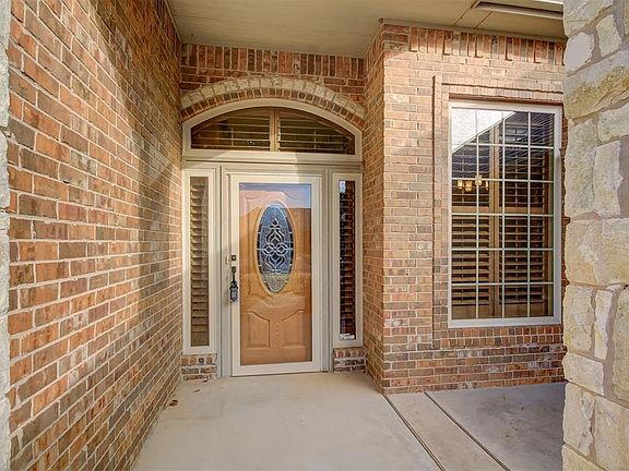 4th image of 12404 Lapis Ln