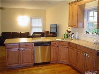 2nd image of 19 Ledgewood Dr