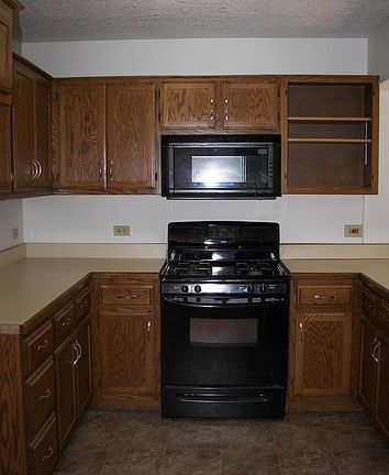 4th image of 323 Vista Ct Unit E