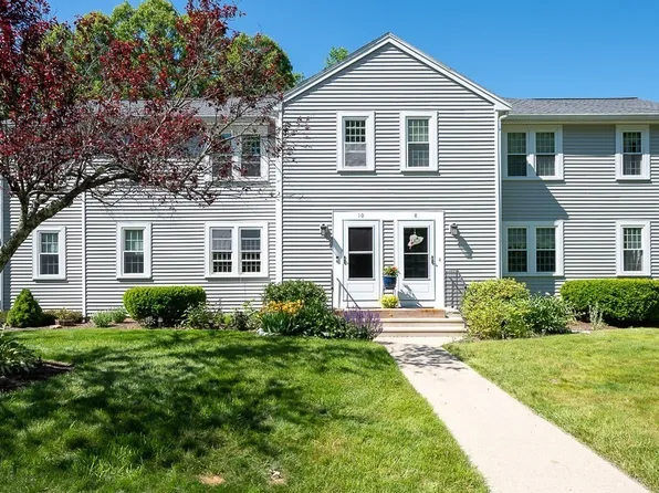 10 Eagle Dr #10, Douglas, MA 01516