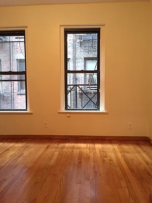 Rented by Warren T Real Estate Corp. | media 35