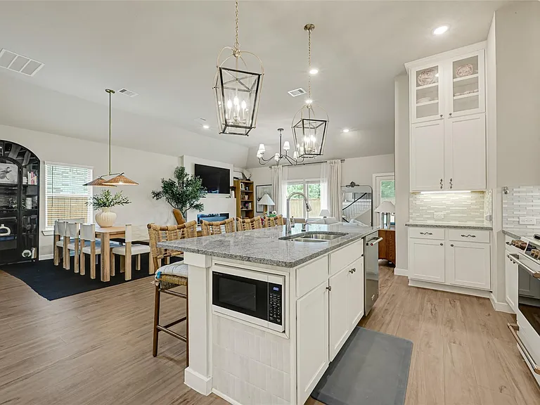 18639 Rock Quarry Trl — Photo 10